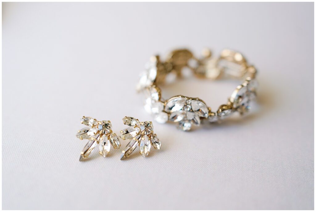 Bride's earrings and rings